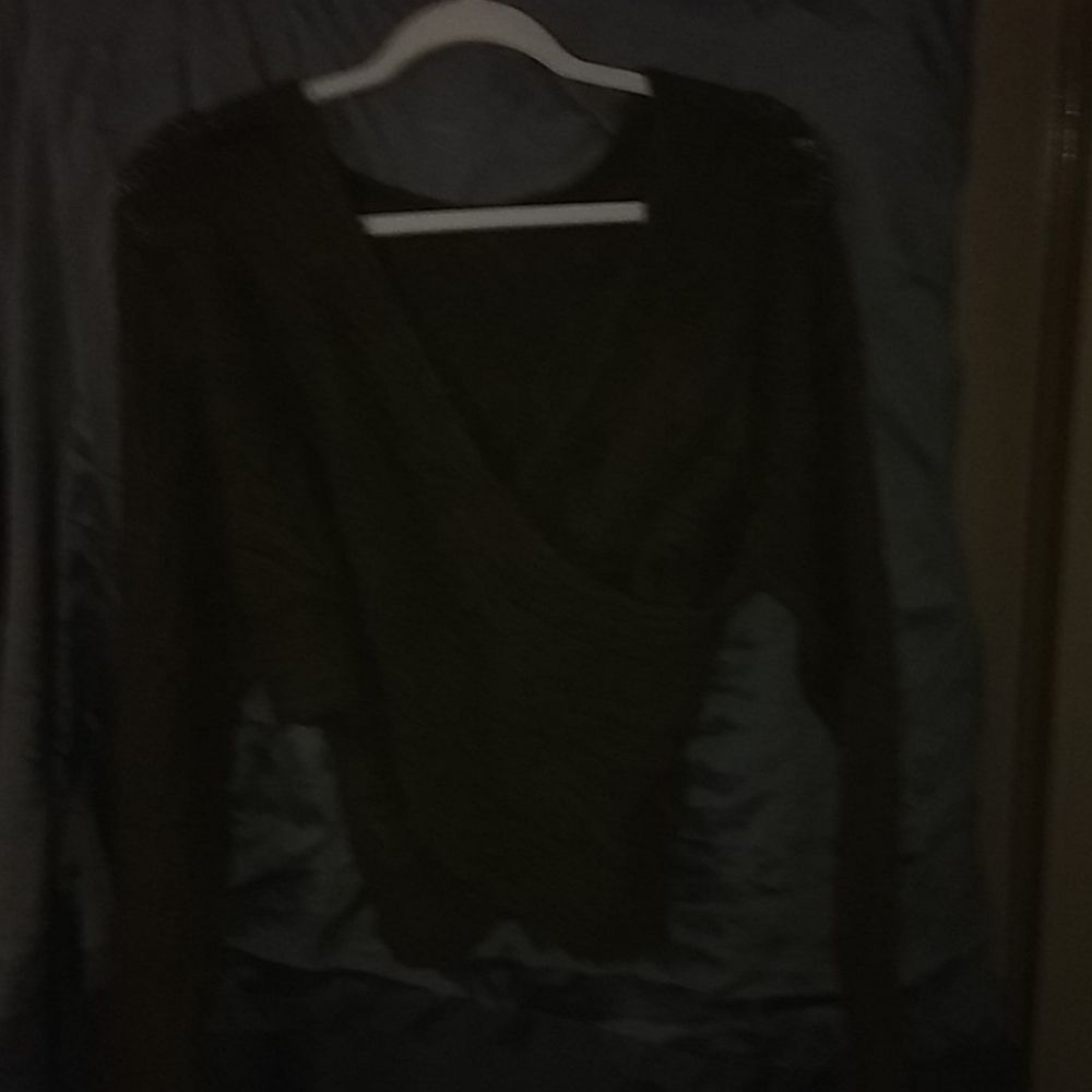 Cross top sweater